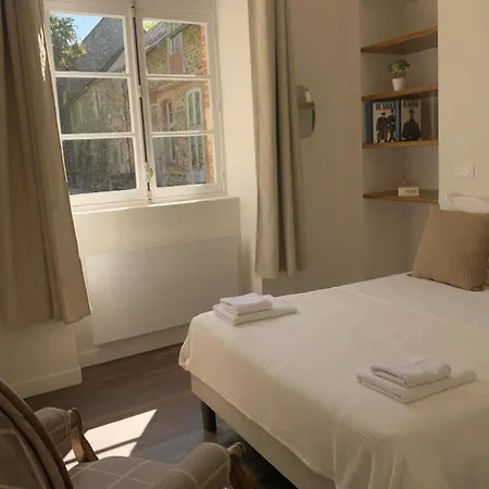 Bed & Breakfast Abbaye De Blanchelande