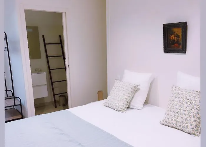 Abbaye De Blanchelande 住宿加早餐酒店