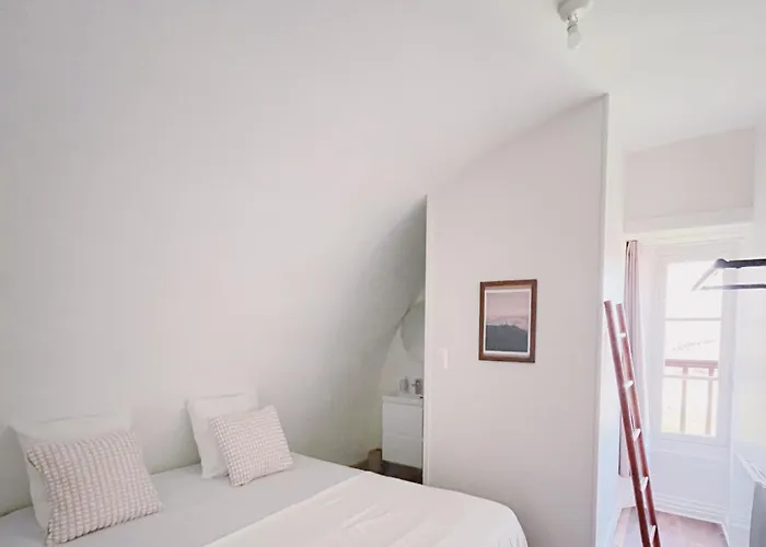 Abbaye De Blanchelande 住宿加早餐酒店 *