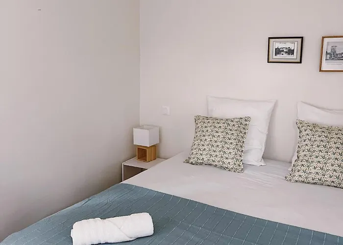 Abbaye De Blanchelande 住宿加早餐酒店 Neufmesnil