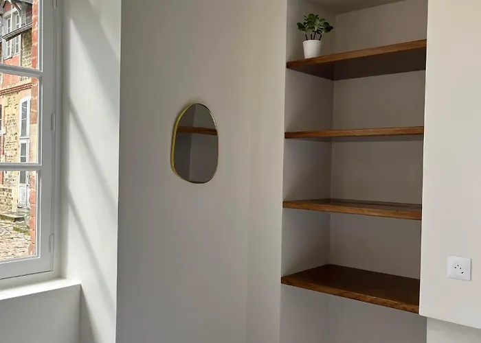 Abbaye De Blanchelande Neufmesnil